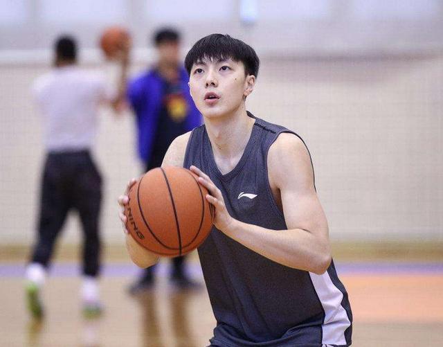 关于罗马训练开放日,窗口期主帅复盘引欢呼,西甲在即,球探报告显示潜力的信息 关于罗马训练开放日,窗口期主帅复盘引欢呼,西甲在即,球探报告显示潜力的信息