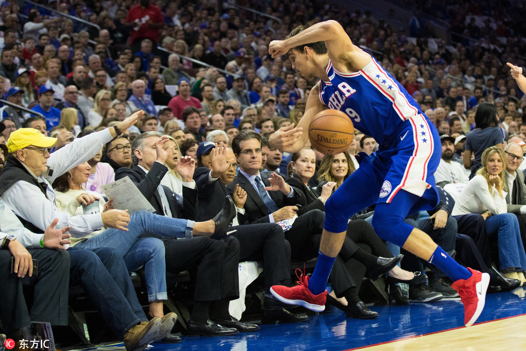 芝加哥公牛训练开放日，窗口期战术微调引欢呼，西甲在即，年轻球员得到机会